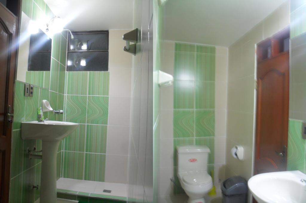 Hostal Corona Blanca Сукре Экстерьер фото